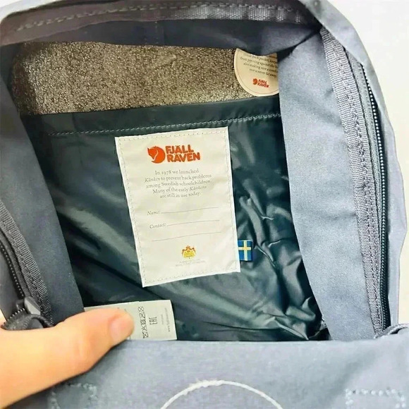 Fjällräven Kånken Mini Backpack Navy Blue Unisex Casual Adjustable Straps - Picture 4 of 8